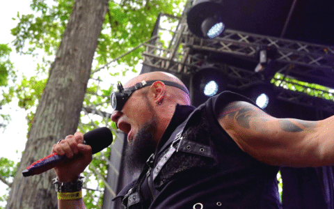 vlcsnap-2025-05-17-22h43m14s052